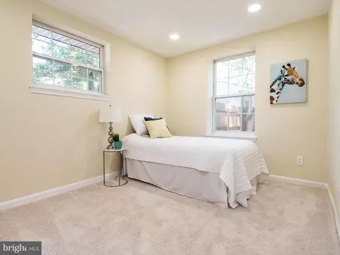 Bedroom - 1395 Rainbow Dr, Pasadena, MD 21122 photo 3 of 4