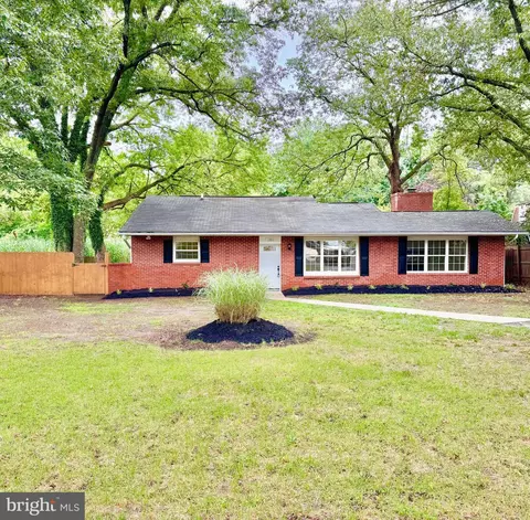 1395 Rainbow Dr, Pasadena, MD 21122