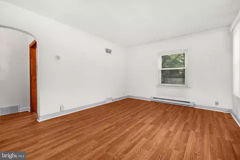1213 Pekin Rd, Pasadena, MD 21122 photo 4