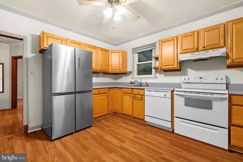 1213 Pekin Rd, Pasadena, MD 21122 photo 8