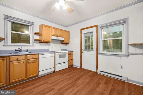 1213 Pekin Rd, Pasadena, MD 21122 photo 7