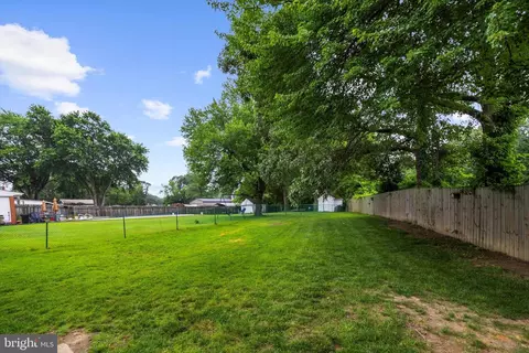 1213 Pekin Rd, Pasadena, MD 21122 photo 24