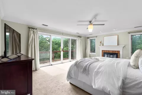 Bedroom - 1200 Marinaview Dr, Arnold, MD 21012 photo 1 of 5