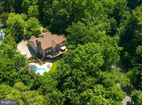 View/Area - 1200 Marinaview Dr, Arnold, MD 21012 photo 2 of 4
