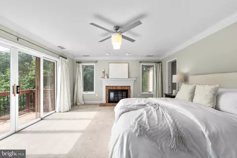 Bedroom - 1200 Marinaview Dr, Arnold, MD 21012 photo 2 of 5