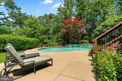 Exterior - 1200 Marinaview Dr, Arnold, MD 21012 photo 9 of 21