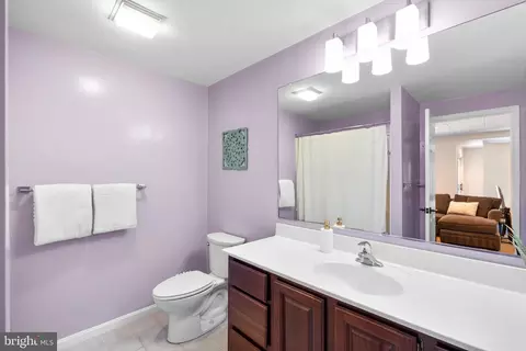 Bath - 1200 Marinaview Dr, Arnold, MD 21012 photo 7 of 7