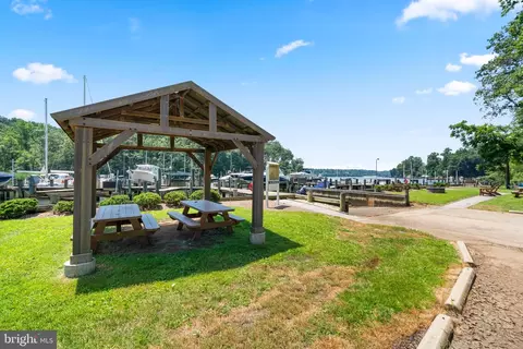 Exterior - 1200 Marinaview Dr, Arnold, MD 21012 photo 19 of 21