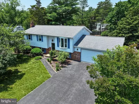 1554 Marco Dr, Pasadena, MD 21122 photo 2