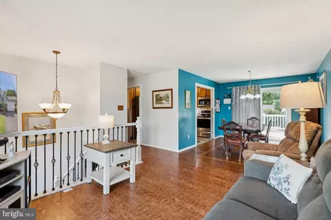 1554 Marco Dr, Pasadena, MD 21122 photo 6