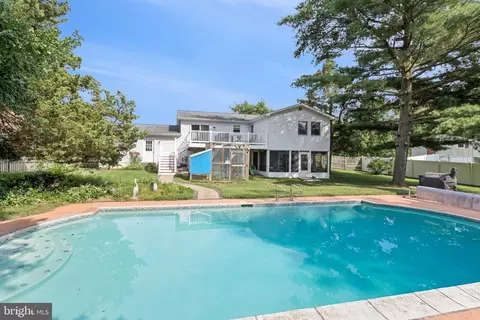 1554 Marco Dr, Pasadena, MD 21122 photo 26