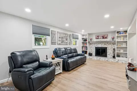 1554 Marco Dr, Pasadena, MD 21122 photo 18