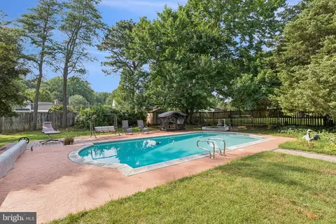 1554 Marco Dr, Pasadena, MD 21122 photo 24