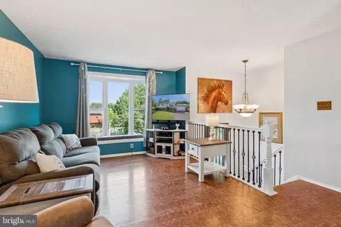 1554 Marco Dr, Pasadena, MD 21122 photo 5