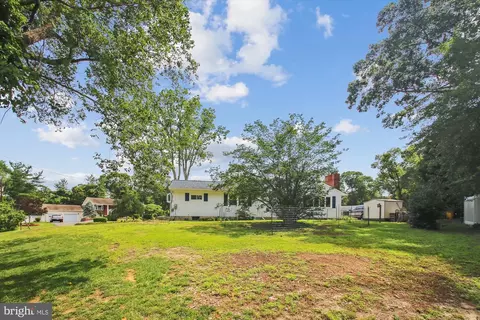 Exterior - 1482 Friendly Rd, Pasadena, MD 21122 photo 6 of 11