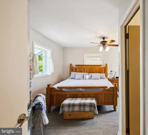 Bedroom - 1482 Friendly Rd, Pasadena, MD 21122 photo 1 of 7