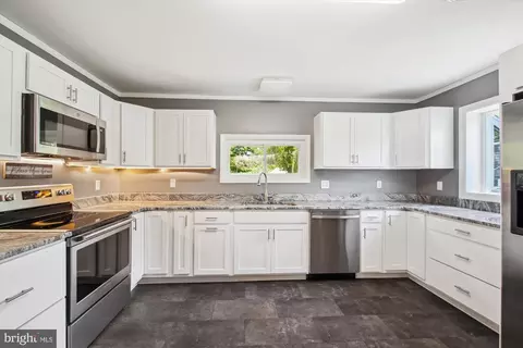 Kitchen - 1482 Friendly Rd, Pasadena, MD 21122 photo 1 of 1