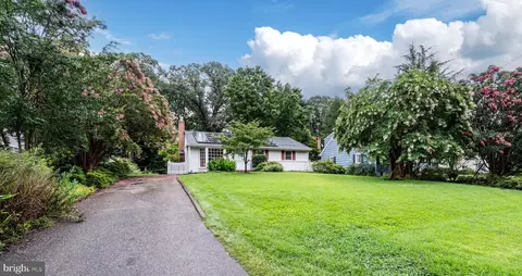 18 Hatton Dr, Severna Park, MD 21146