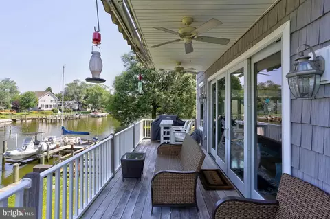 Exterior - 1539 Pine Whiff Ave, Edgewater, MD 21037 photo 5 of 13