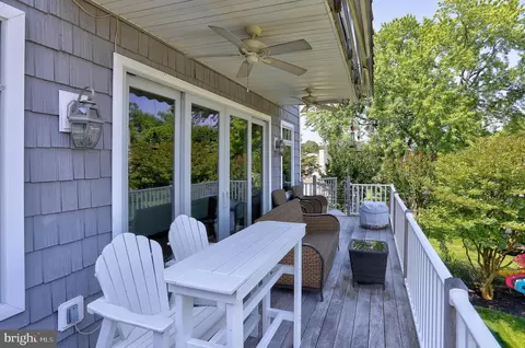 Exterior - 1539 Pine Whiff Ave, Edgewater, MD 21037 photo 6 of 13
