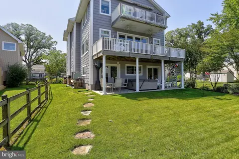 Exterior - 1539 Pine Whiff Ave, Edgewater, MD 21037 photo 11 of 13