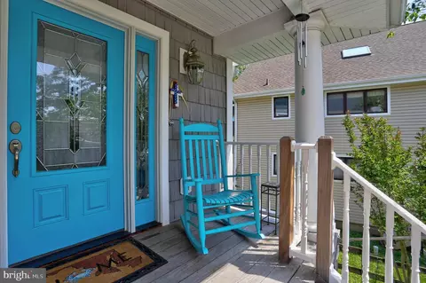 Exterior - 1539 Pine Whiff Ave, Edgewater, MD 21037 photo 4 of 13