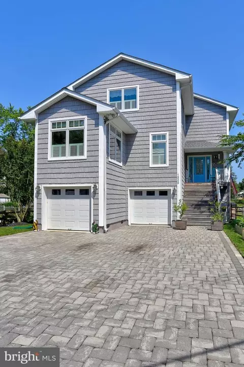 Exterior - 1539 Pine Whiff Ave, Edgewater, MD 21037 photo 2 of 13