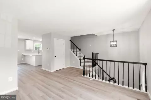 354 Rambling Ridge Ct, Pasadena, MD 21122 photo 2