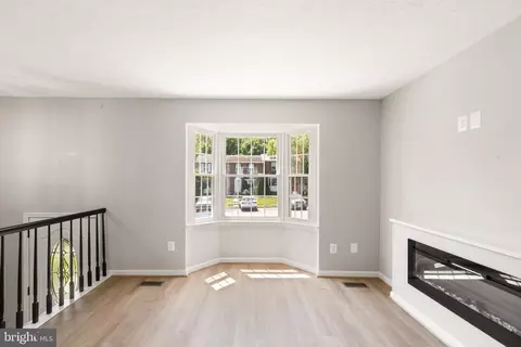 354 Rambling Ridge Ct, Pasadena, MD 21122 photo 4