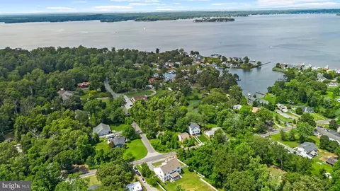 View/Area - 1013 Shore Acres Rd, Arnold, MD 21012 photo 1 of 5