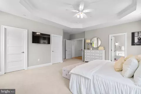 Bedroom - 1013 Shore Acres Rd, Arnold, MD 21012 photo 3 of 9