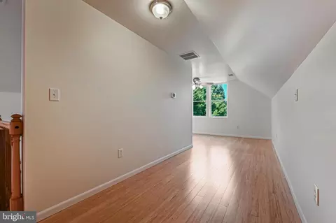 Entry Way - 8227 Bayside Dr, Pasadena, MD 21122 photo 6 of 6
