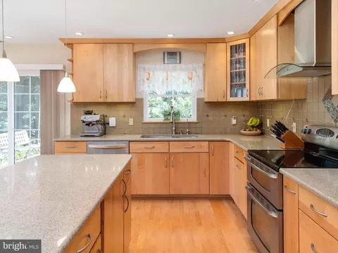 1909 Harcourt Ave, Crofton, MD 21114 photo 13