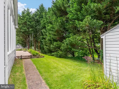 1909 Harcourt Ave, Crofton, MD 21114 photo 40