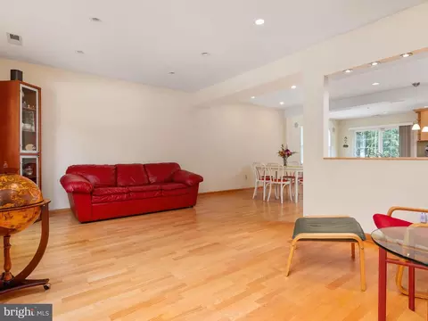 1909 Harcourt Ave, Crofton, MD 21114 photo 7