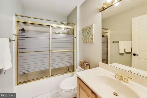 8506 Summershade Dr, Odenton, MD 21113 photo 30