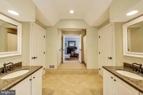 8506 Summershade Dr, Odenton, MD 21113 photo 23