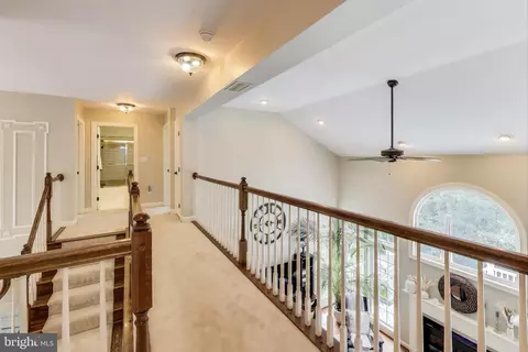 8506 Summershade Dr, Odenton, MD 21113 photo 16