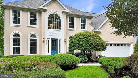 8506 Summershade Dr, Odenton, MD 21113