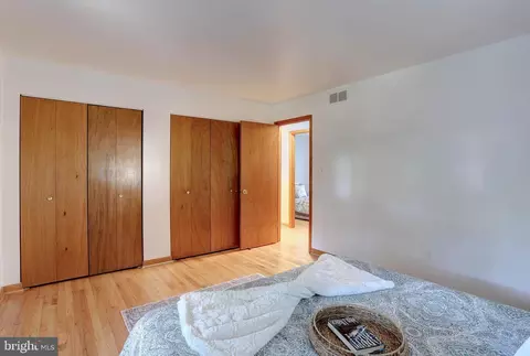 826 Meadow Rd, Severn, MD 21144 photo 17