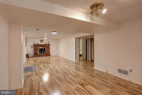 826 Meadow Rd, Severn, MD 21144 photo 26