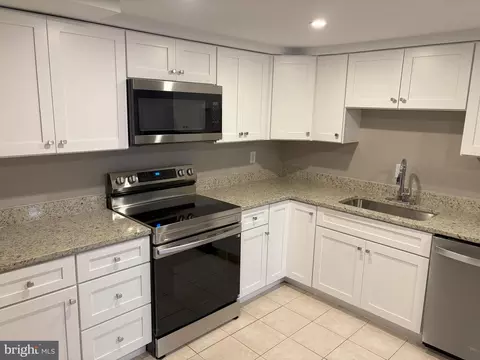1708 Granite Ct, Crofton, MD 21114 photo 3