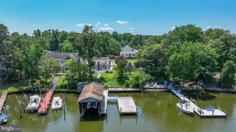 8283 Choptank Rd, Pasadena, MD 21122