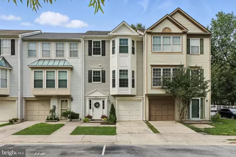 1504 Ashburnham Dr, Crofton, MD 21114