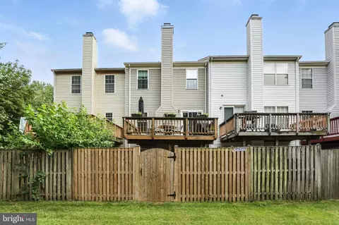 Exterior - 1504 Ashburnham Dr, Crofton, MD 21114 photo 7 of 9