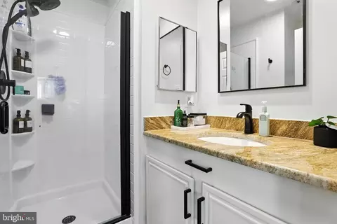 Bath - 1504 Ashburnham Dr, Crofton, MD 21114 photo 2 of 3