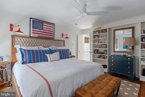 Bedroom - 60 Cornhill St, Annapolis, MD 21401 photo 6 of 8