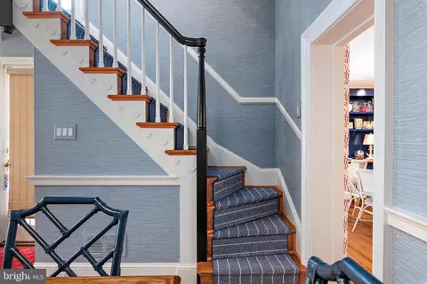 Entry Way - 60 Cornhill St, Annapolis, MD 21401 photo 5 of 6