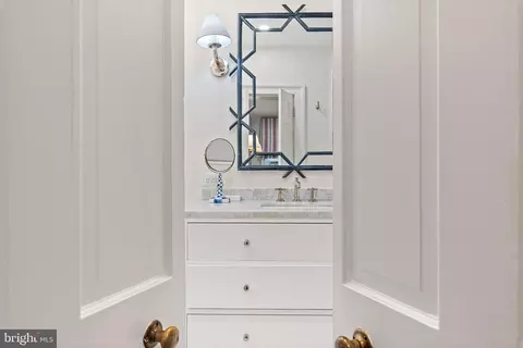 Bath - 60 Cornhill St, Annapolis, MD 21401 photo 1 of 4