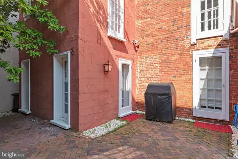 Exterior - 60 Cornhill St, Annapolis, MD 21401 photo 7 of 7